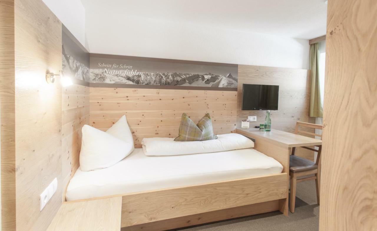 Garni Oetztal Rooms & Aparts Solden Bagian luar foto